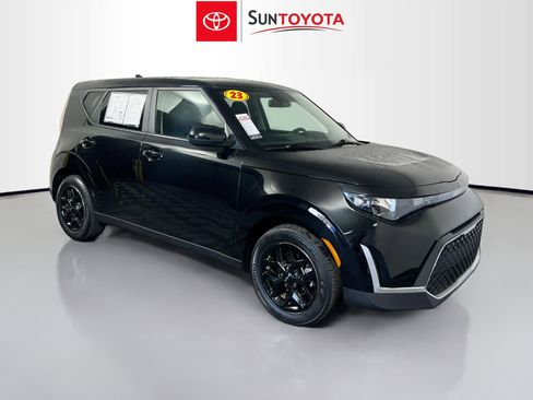 Used 2023 Kia Soul LX w/ LX Technology Package image 1