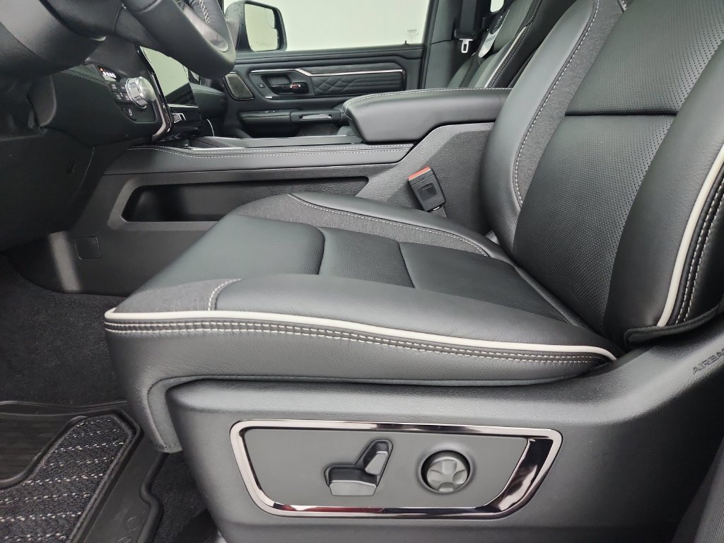 New 2026 RAM 1500 Limited AWD/4WD image 12