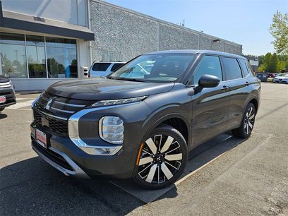 New 2025 Mitsubishi Outlander SE