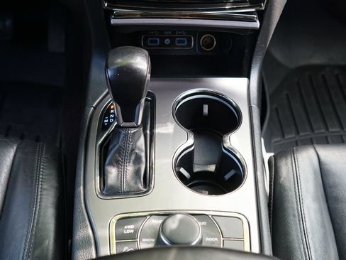 Used 2020 Jeep Grand Cherokee Limited X AWD/4WD image 22