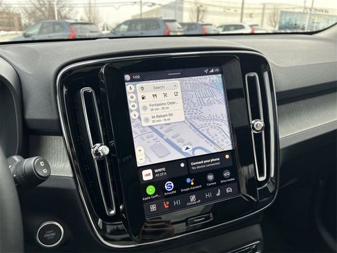 New 2026 Volvo XC40 B5 Plus w/ Protection Package Premier image 20