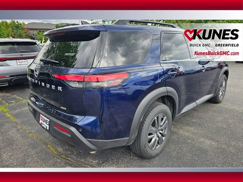 Used 2025 Nissan Pathfinder SV AWD/4WD image 8