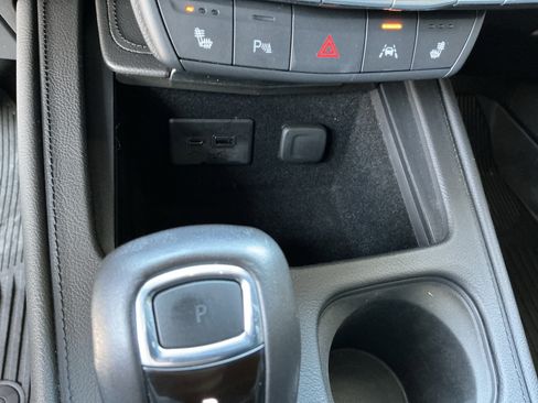 Used 2019 Cadillac XT4 Premium Luxury w/ Cold Weather Package image 32