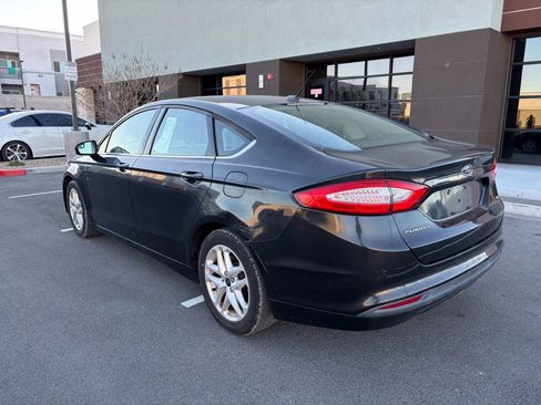 Used 2014 Ford Fusion SE image 6