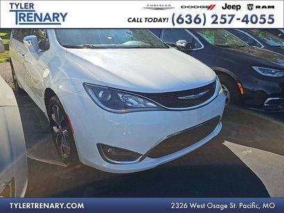 Used 2017 Chrysler Pacifica Limited