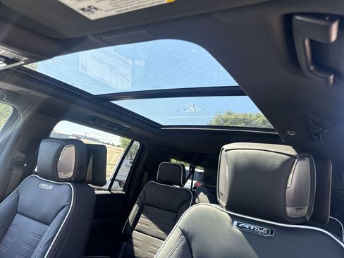 New 2026 GMC Yukon XL AT4 Ultimate AWD/4WD image 20