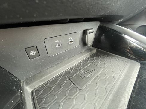 Used 2023 Nissan Altima 2.5 SV w/ SV Premium Package FWD image 25