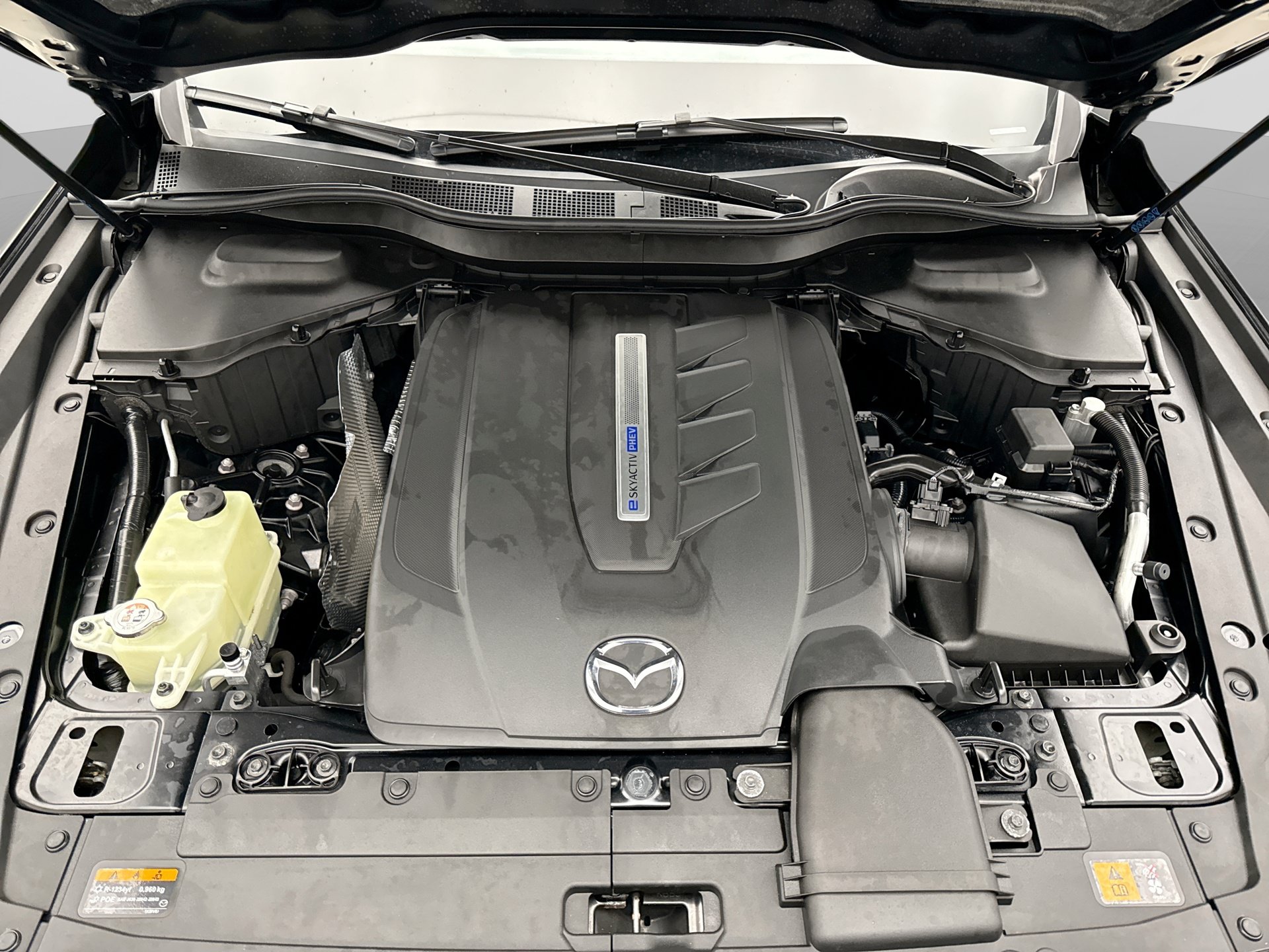 Used 2024 MAZDA CX-90 Plug-In Hybrid w/ Preferred AWD/4WD image 27