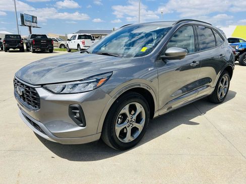 Used 2023 Ford Escape ST-Line Select w/ Tech Pack #2 AWD/4WD image 38