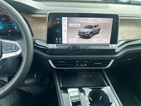 New 2026 Volkswagen Atlas SE image 22