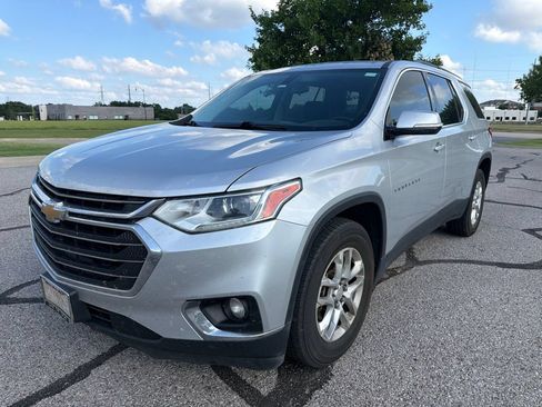 Used 2019 Chevrolet Traverse LT AWD/4WD image 1