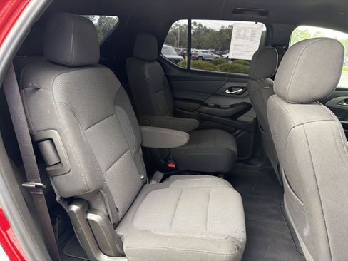 Used 2022 Chevrolet Traverse LT AWD/4WD image 35