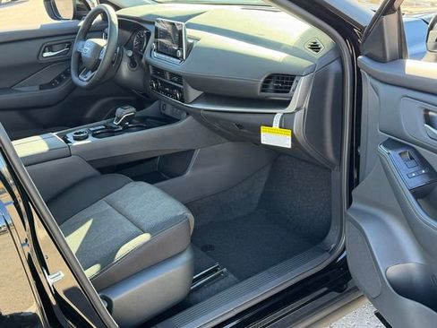 New 2026 Nissan Rogue SV AWD/4WD image 25