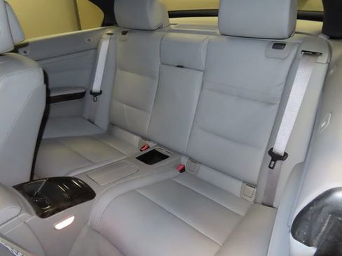 Used 2009 BMW 328i Convertible image 13