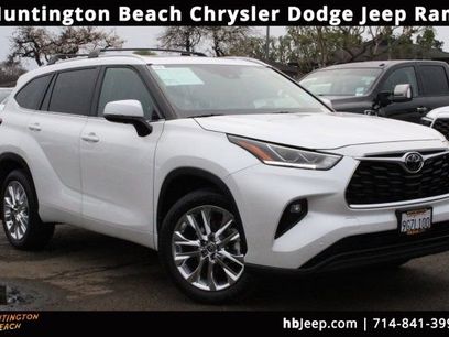 Used 2023 Toyota Highlander Limited
