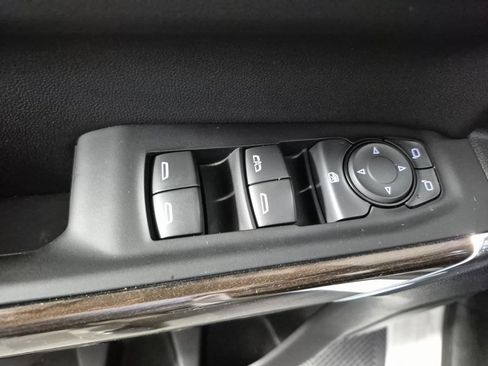 Used 2022 Chevrolet Silverado 1500 LT image 16