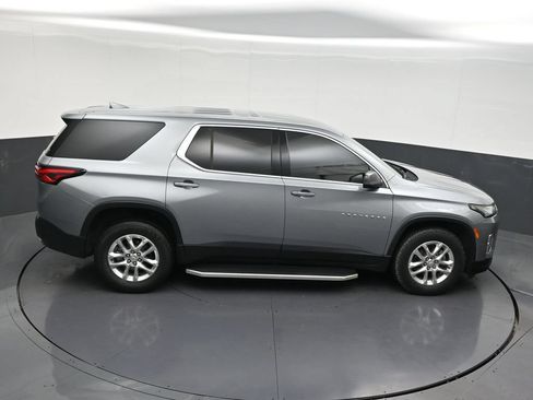 Used 2023 Chevrolet Traverse LS FWD image 21