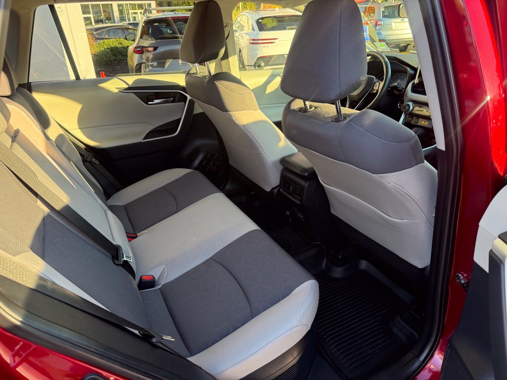 Used 2024 Toyota RAV4 XLE w/ Weather Package AWD/4WD image 19