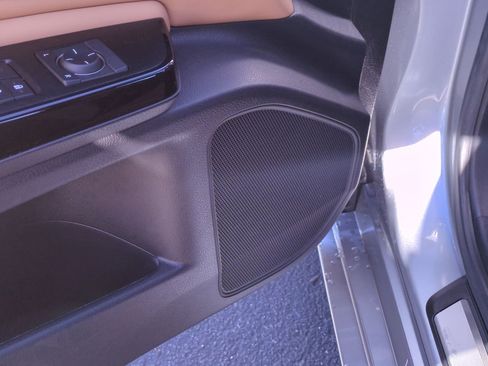 Certified 2025 Lexus ES 350 image 17