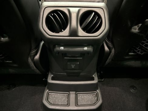 Used 2024 Jeep Wrangler Unlimited Sahara w/ Technology Group image 19