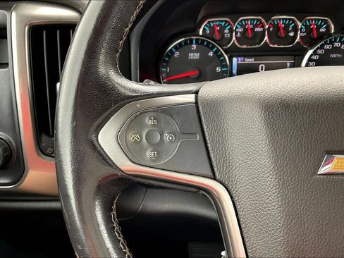Used 2019 Chevrolet Silverado 1500 LT AWD/4WD image 10