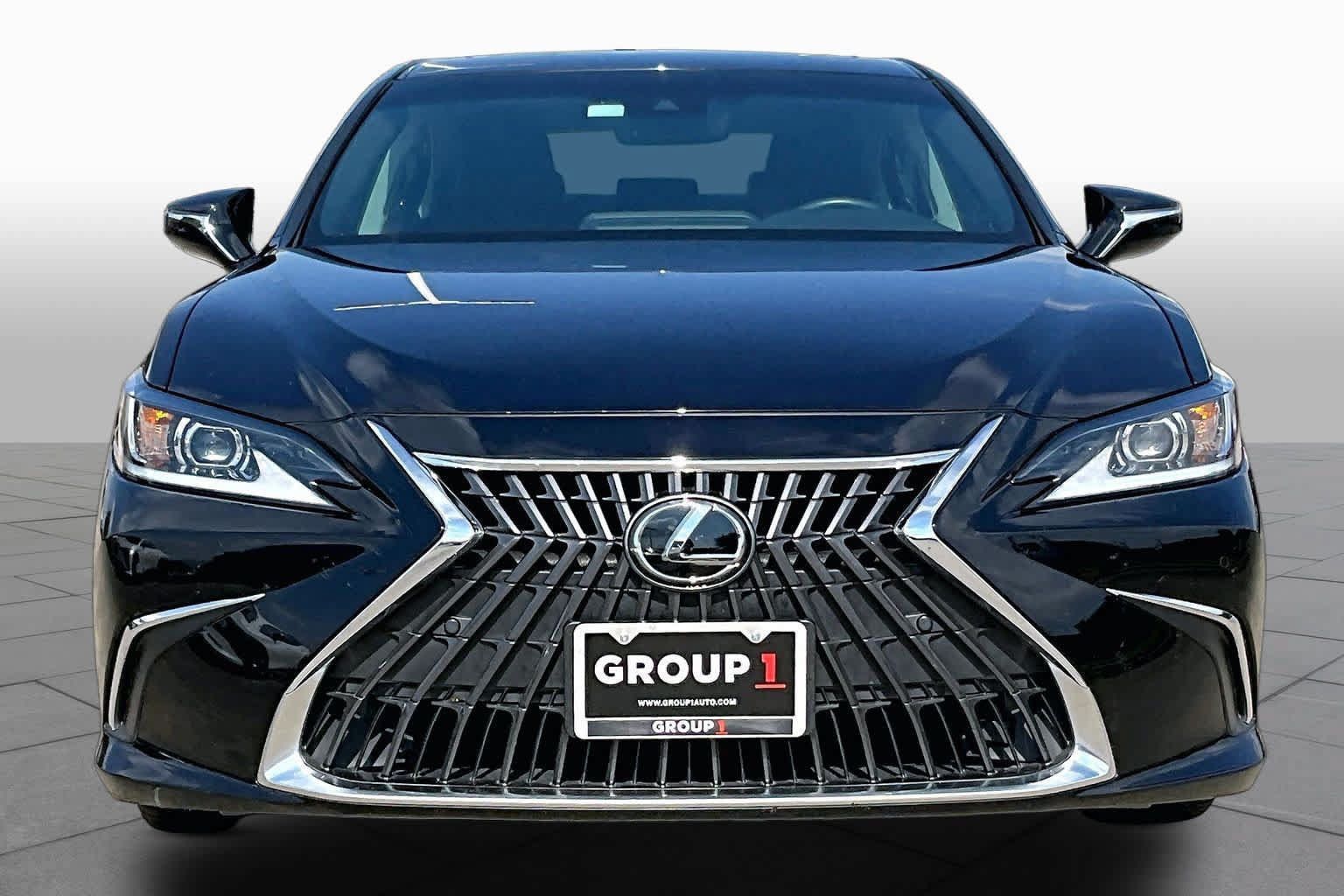 Used 2024 Lexus ES 350 w/ Premium Package FWD image 4