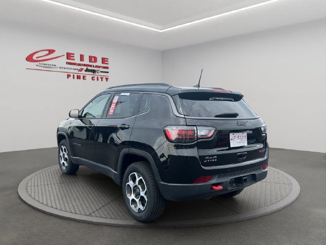 Used 2022 Jeep Compass Trailhawk w/ Trailhawk Elite Group AWD/4WD image 7