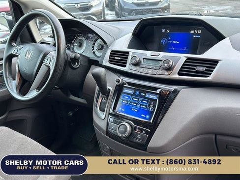 Used 2016 Honda Odyssey SE image 11