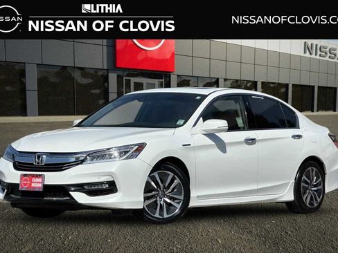 Used 2017 Honda Accord Touring image 1
