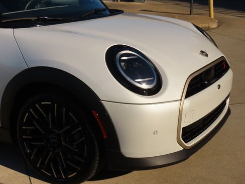 Used 2025 MINI Cooper S image 6