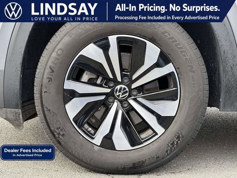 Certified 2024 Volkswagen Atlas Cross Sport SE AWD/4WD image 8