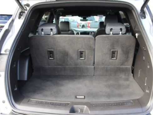 Used 2022 Buick Enclave Premium image 24