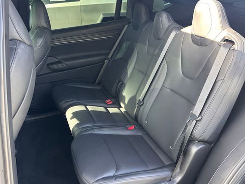 Used 2023 Tesla Model X AWD/4WD image 15