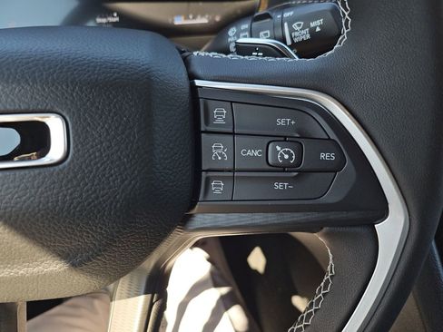 New 2025 Jeep Grand Cherokee Laredo X image 25