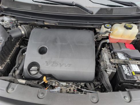 Used 2019 Chevrolet Traverse LT w/ LPO, Floor Liner Package FWD image 10