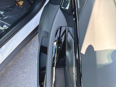 New 2026 BMW 530i xDrive image 35