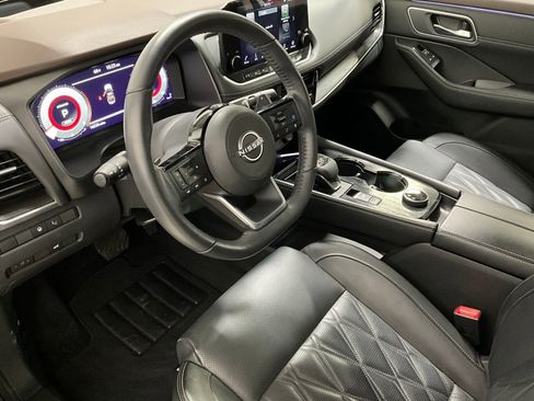 Used 2023 Nissan Rogue Platinum w/ Platinum Premium Package image 14