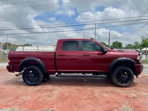 Used 2024 RAM 2500 Big Horn w/ Night Edition AWD/4WD image 4
