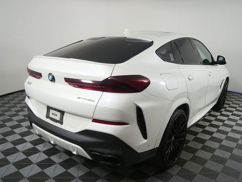 Used 2021 BMW X6 sDrive40i w/ Executive Package image 4
