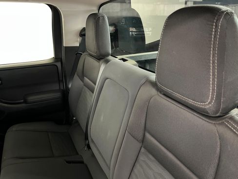 Used 2024 Nissan Frontier SV AWD/4WD image 21