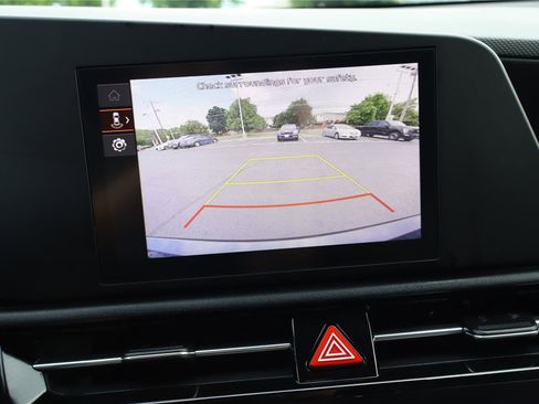 Certified 2024 Kia Niro LX FWD image 20