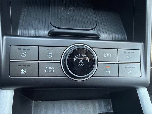 Used 2024 Hyundai Kona Limited AWD/4WD image 25