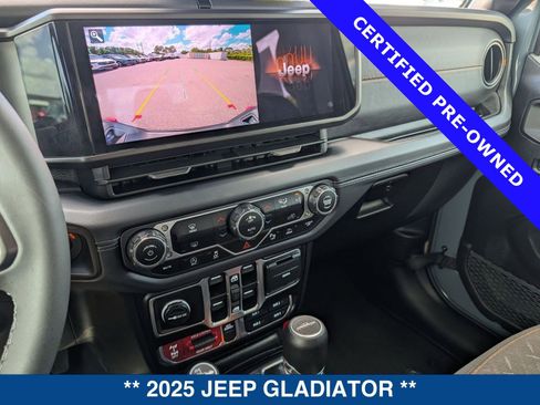 Used 2025 Jeep Gladiator Mojave w/ Safety Group image 32