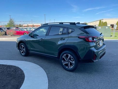 Used 2026 Subaru Crosstrek 2.0i Premium image 3