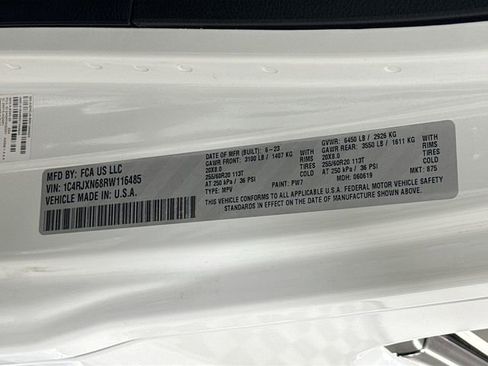 Used 2024 Jeep Wrangler Unlimited image 28