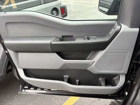 Used 2024 Ford F150 XL image 3