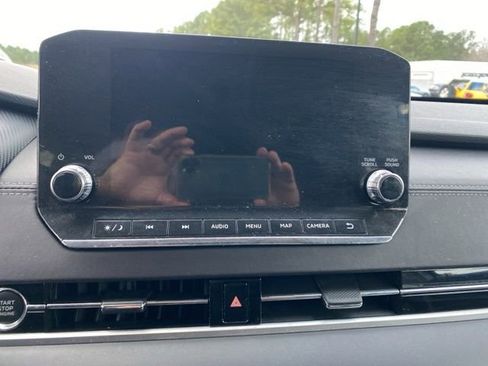 Used 2024 Mitsubishi Outlander SE image 18