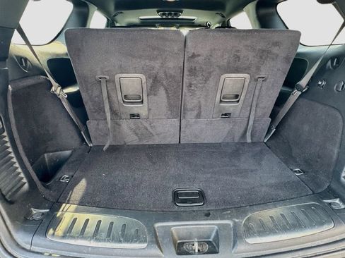 Used 2019 Dodge Durango R/T w/ Technology Group AWD/4WD image 30