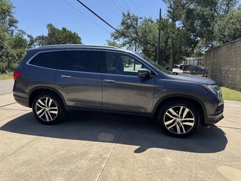 Used 2018 Honda Pilot Elite image 15