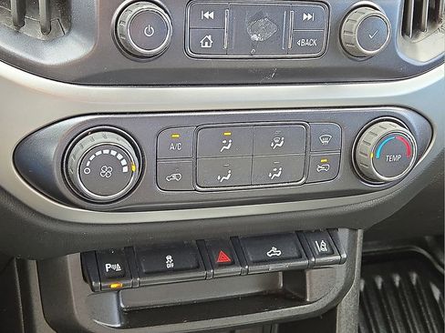 Used 2022 Chevrolet Colorado LT w/ Fleet Safety Package image 23